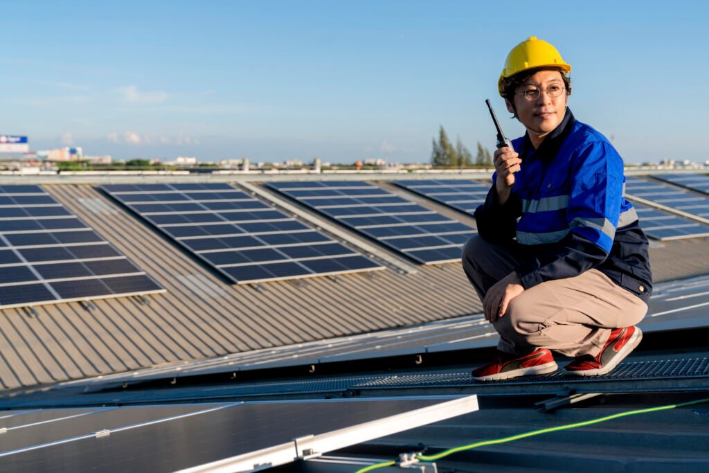 Bifacial roof solar panels for industrial use in Uttar Pradesh